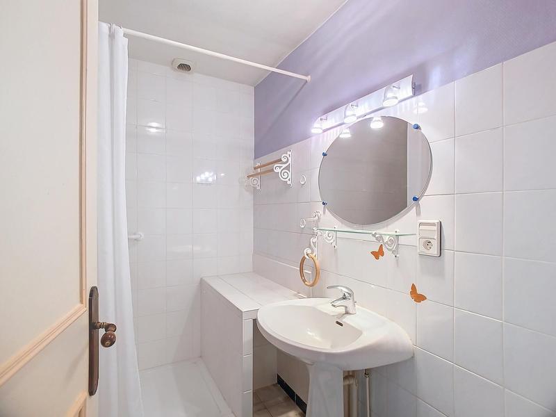 Maison - 260 m² - 11 pièces