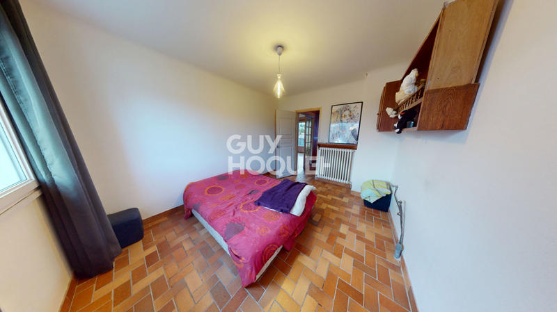 Maison - 200 m² - 9 pièces