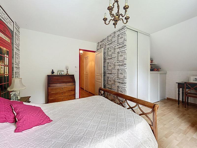 Maison - 175 m² - 8 pièces