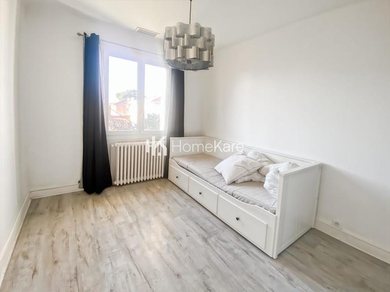 Maison - 95 m² - 6 pièces