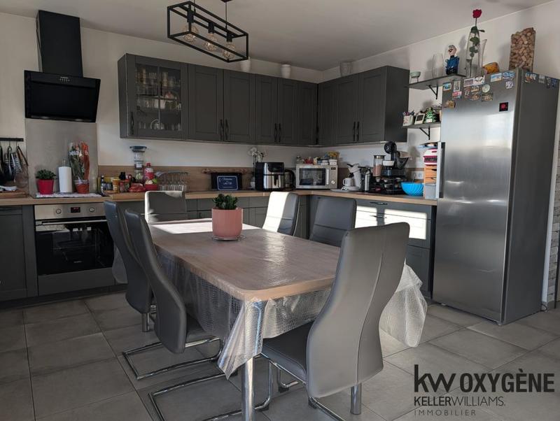 Maison - 80 m² - 4 pièces