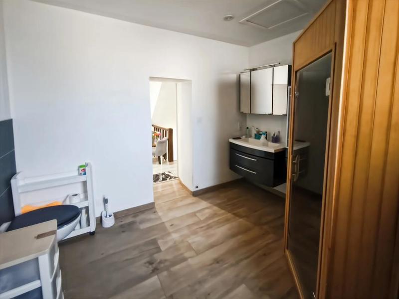 Maison - 180 m² - 7 pièces