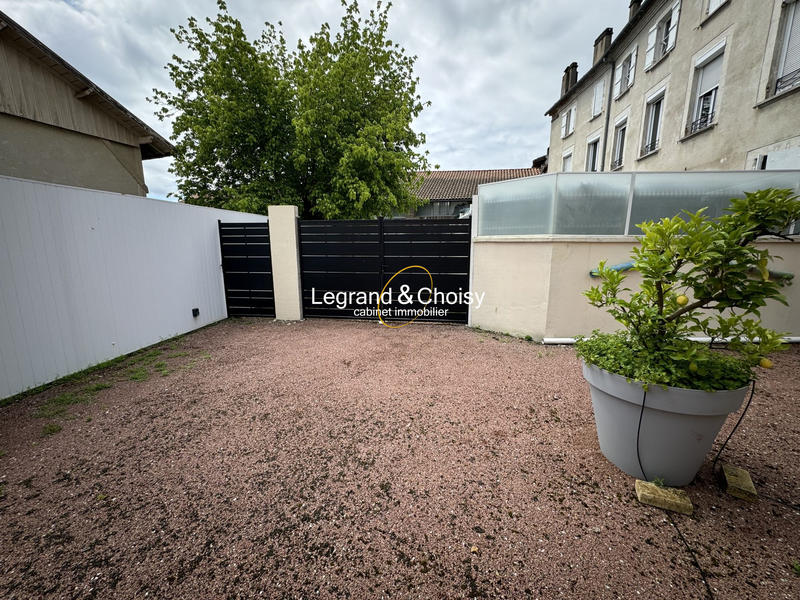 Maison - 340 m² - 8 pièces