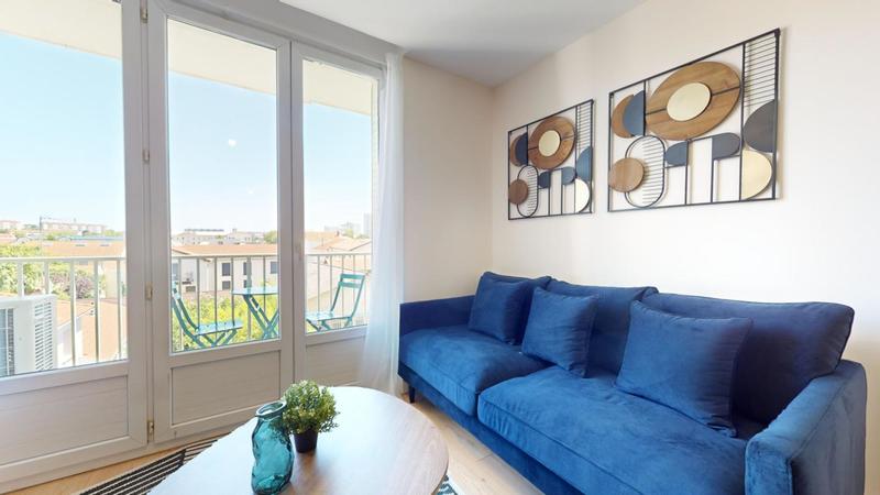 Appartement - 80 m² - 5 pièces