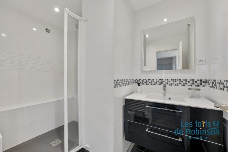 Duplex - 141 m² - 7 pièces