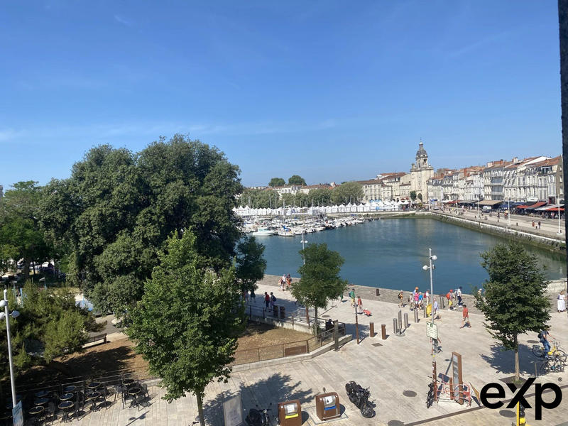 Appartement - 121 m² - 3 pièces