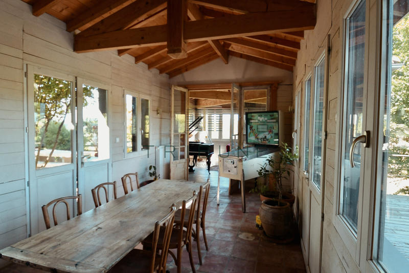 Maison - 330 m² - 13 pièces