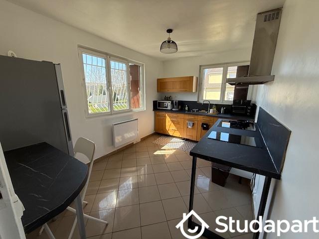 Chambre - 13 m² - 1 pièce