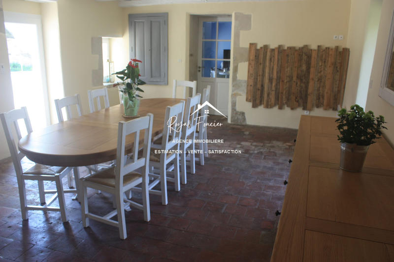 Maison ancienne - 263 m² - 9 pièces