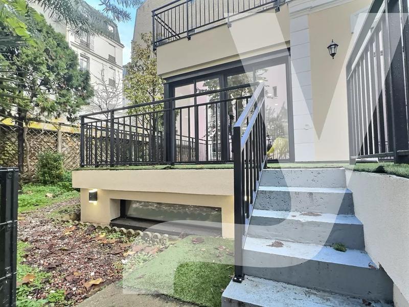 Appartement - 297 m² - 10 pièces