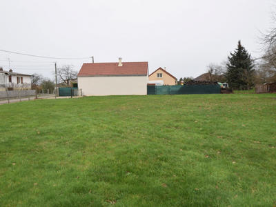 Terrain - 1 300 m²