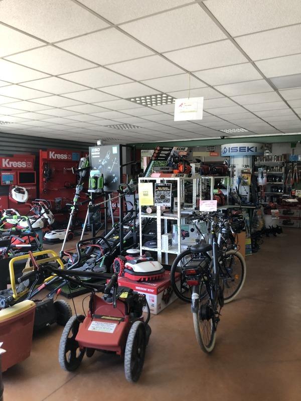 Fonds de commerce - 400 m²