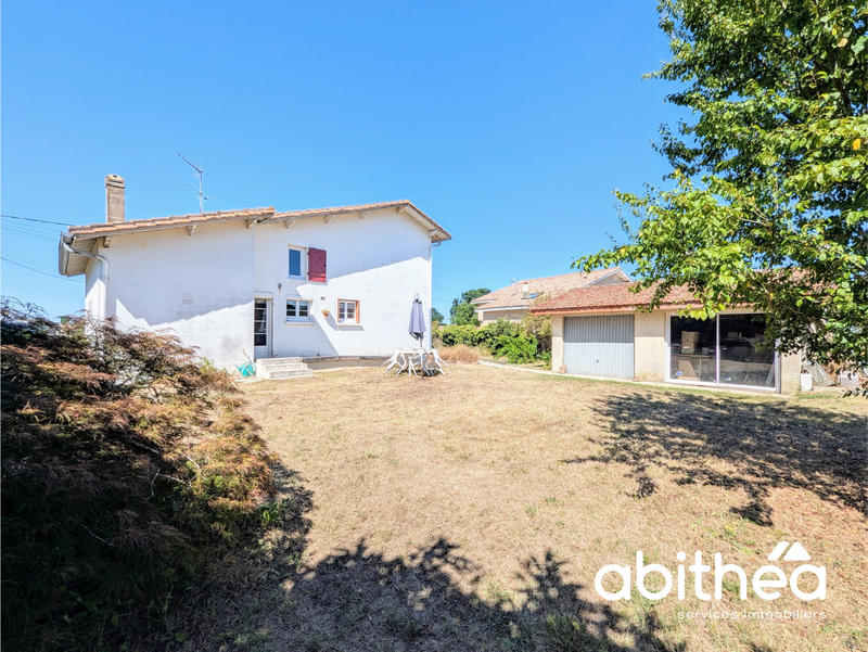 Maison - 104 m² - 6 pièces