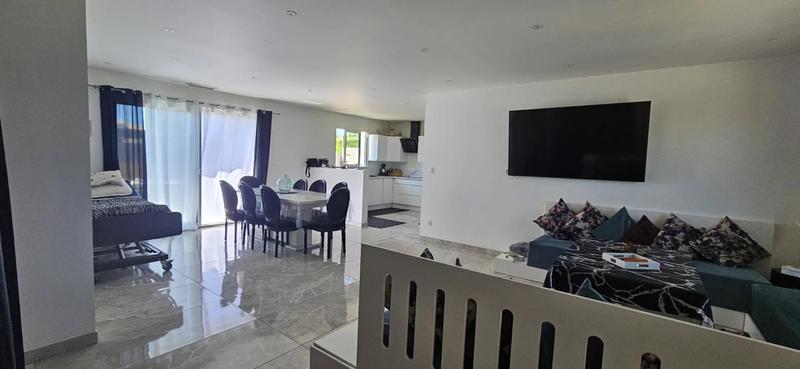 Pavillon - 86 m² - 4 pièces