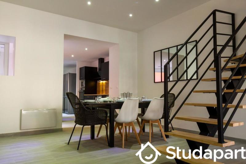 Chambre - 14 m² - 1 pièce