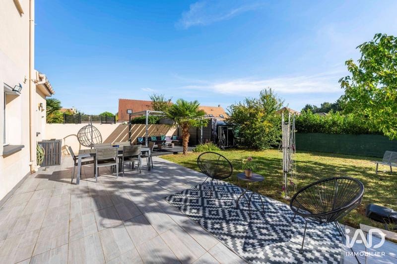 Maison - 176 m² - 6 pièces