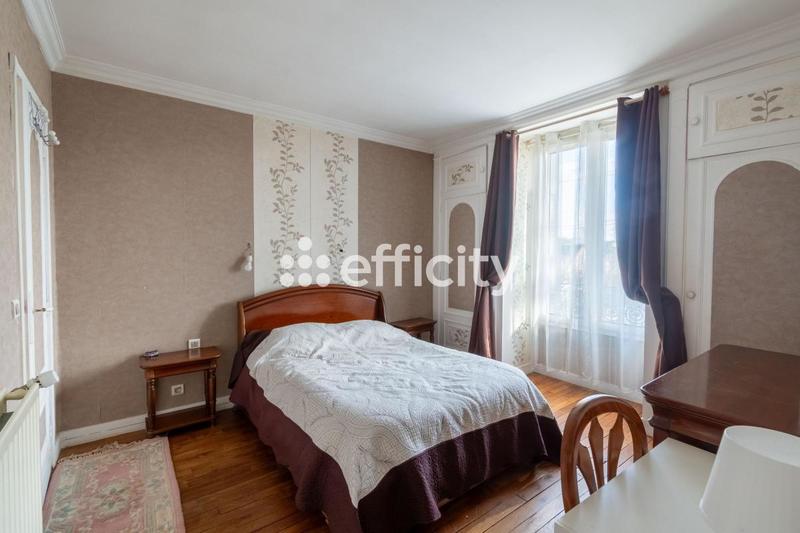 Pavillon - 130 m² - 6 pièces