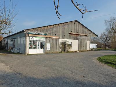 Magasins - 170 m² - 6 pièces