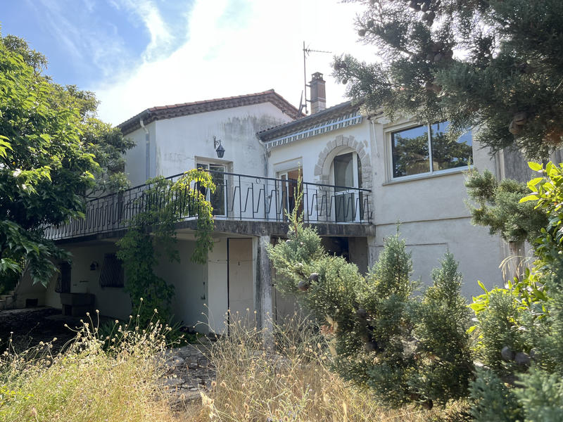 Maison - 232 m² - 8 pièces