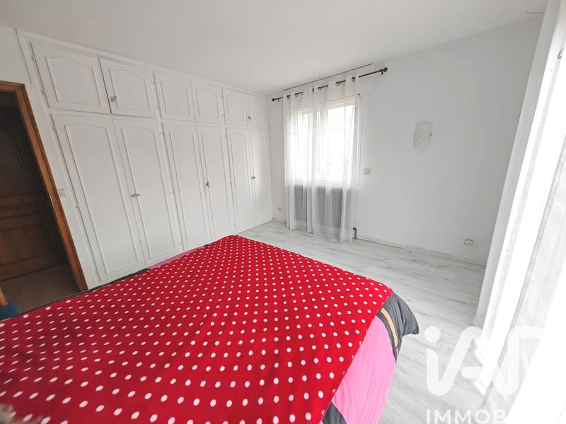 Maison - 318 m² - 8 pièces