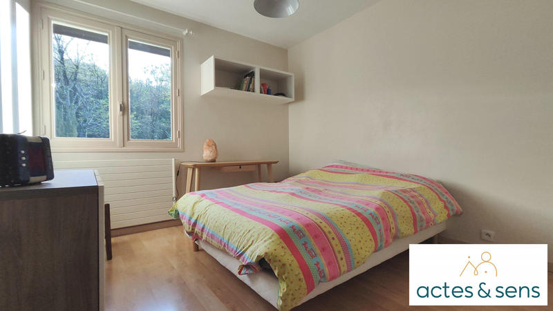 Maison - 215 m² - 10 pièces