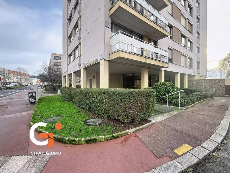 Appartement - 82 m² - 4 pièces