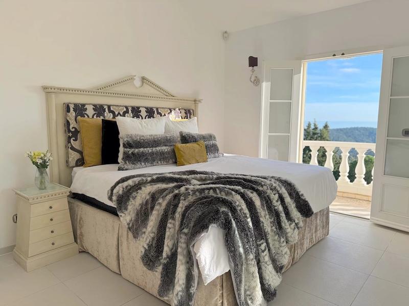 Villa - 385 m² - 11 pièces