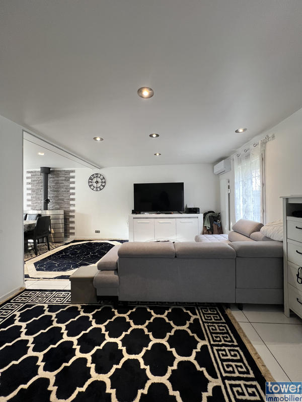 Maison - 110 m² - 6 pièces