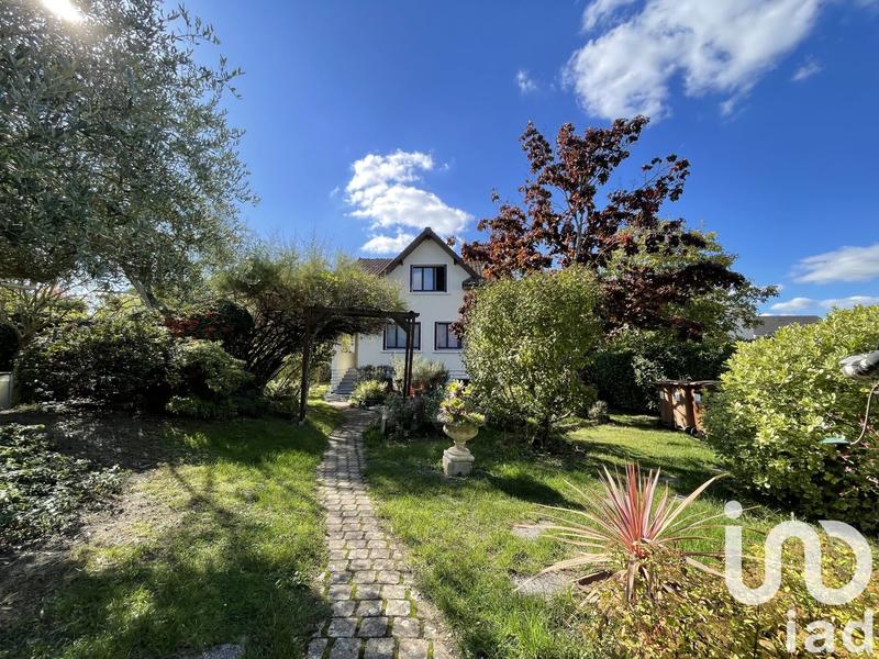 Maison - 137 m² - 6 pièces