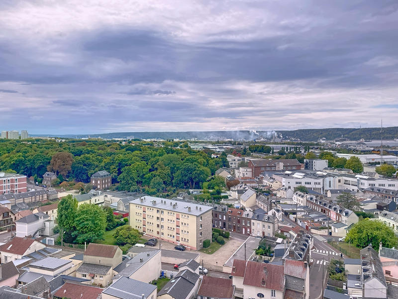 Appartement - 93 m² - 5 pièces