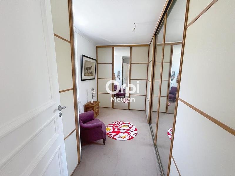 Maison - 226 m² - 8 pièces