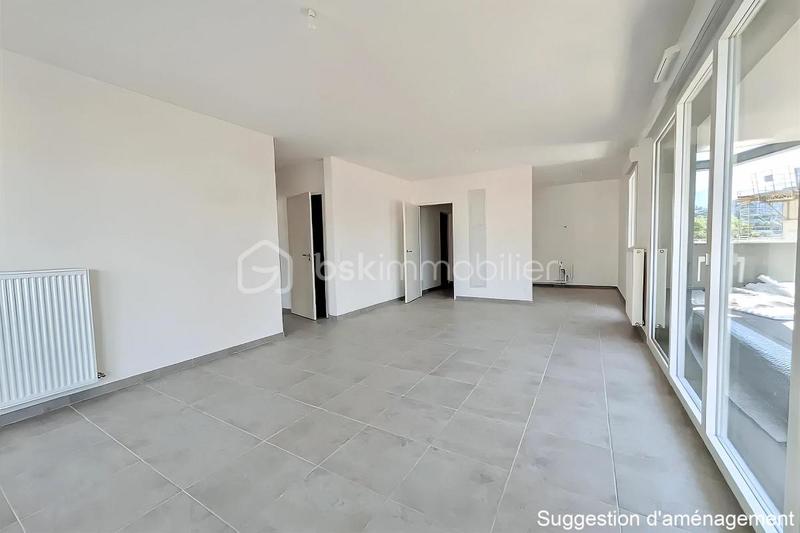 Appartement - 92 m² - 4 pièces