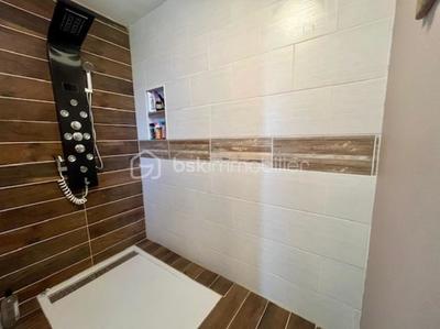 Maison - 188 m² - 7 pièces