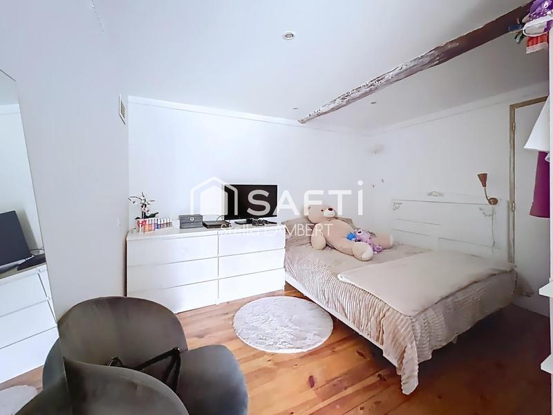 Maison - 198 m² - 6 pièces