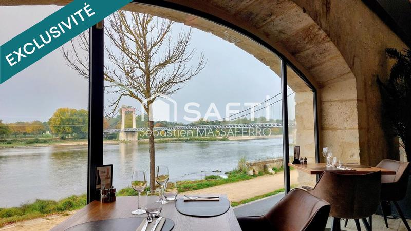 Local commercial - 893 m²