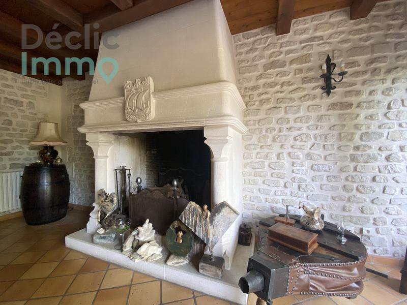 Maison - 249 m² - 7 pièces