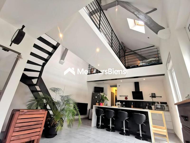 Maison - 140 m² - 5 pièces