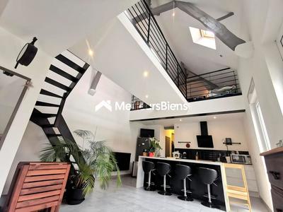 Maison - 140 m² - 5 pièces