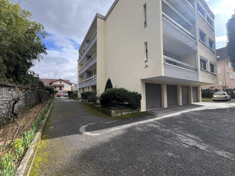 Appartement - 105 m² - 4 pièces