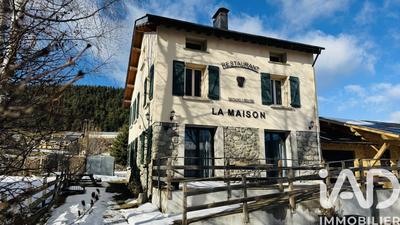 Maison - 185 m² - 6 pièces