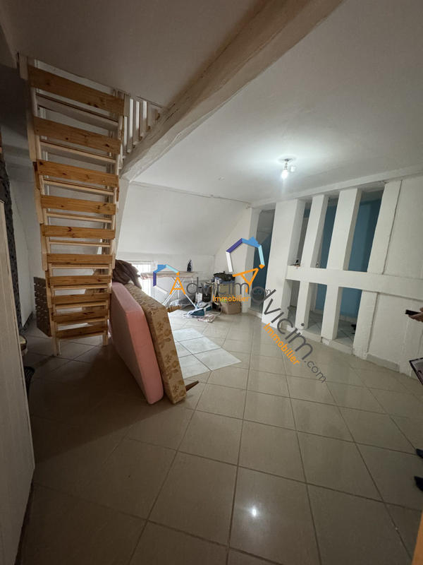 Maison - 85 m² - 5 pièces