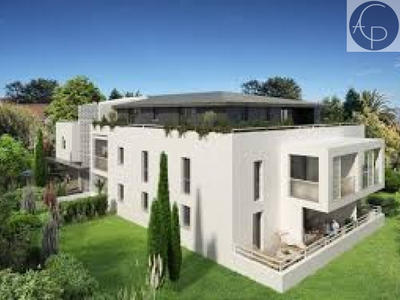 Appartement - 85 m² - 4 pièces