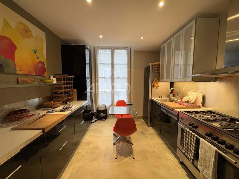 Appartement - 118 m² - 5 pièces