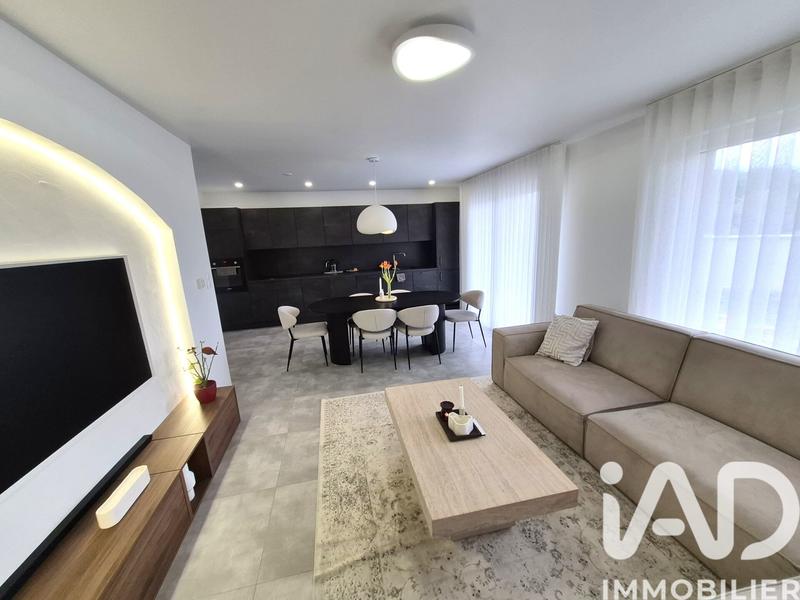 Appartement - 75 m² - 3 pièces