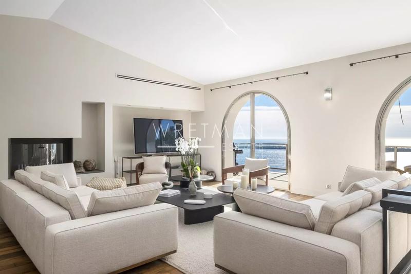 Villa - 291 m² - 7 pièces