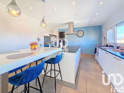 Maison - 180 m² - 7 pièces