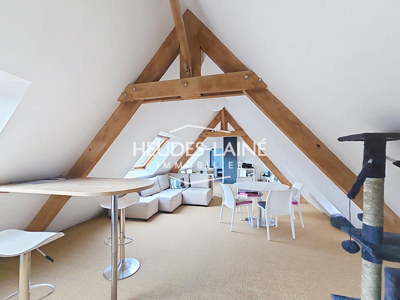 Maison - 250 m² - 5 pièces