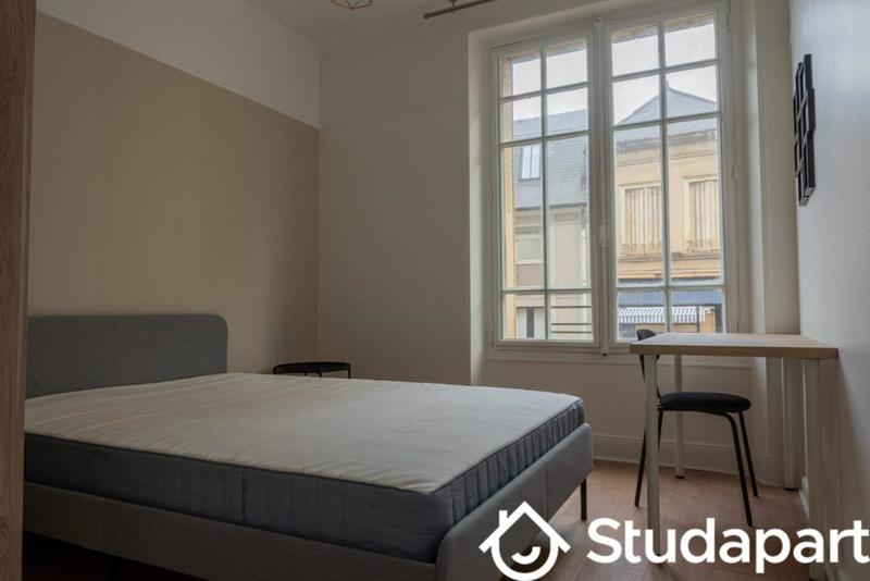 Chambre - 11 m² - 1 pièce