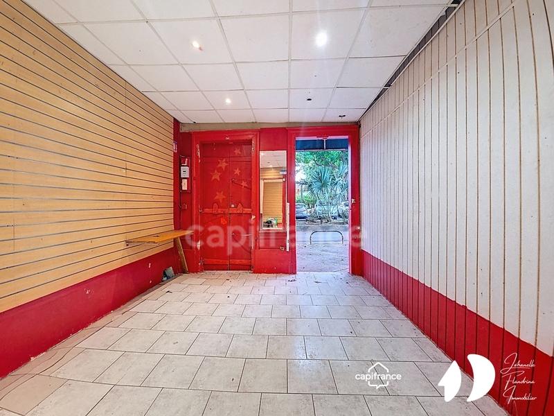 Immeuble - 195 m² - 10 pièces