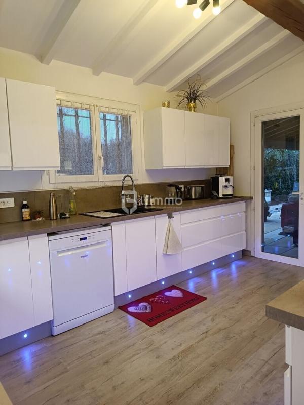 Maison - 90 m² - 5 pièces